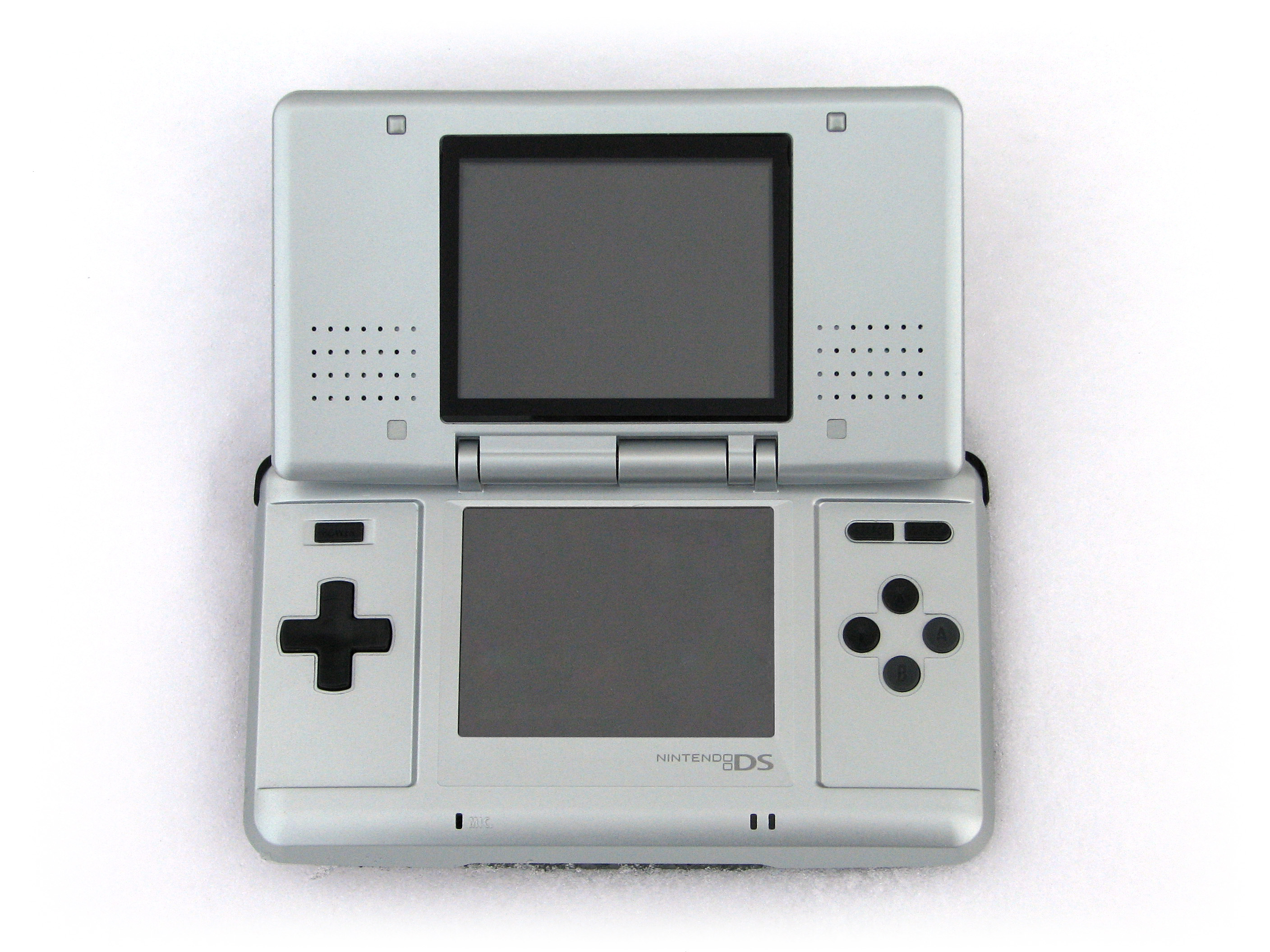 nintendo_dsonwhite.jpg