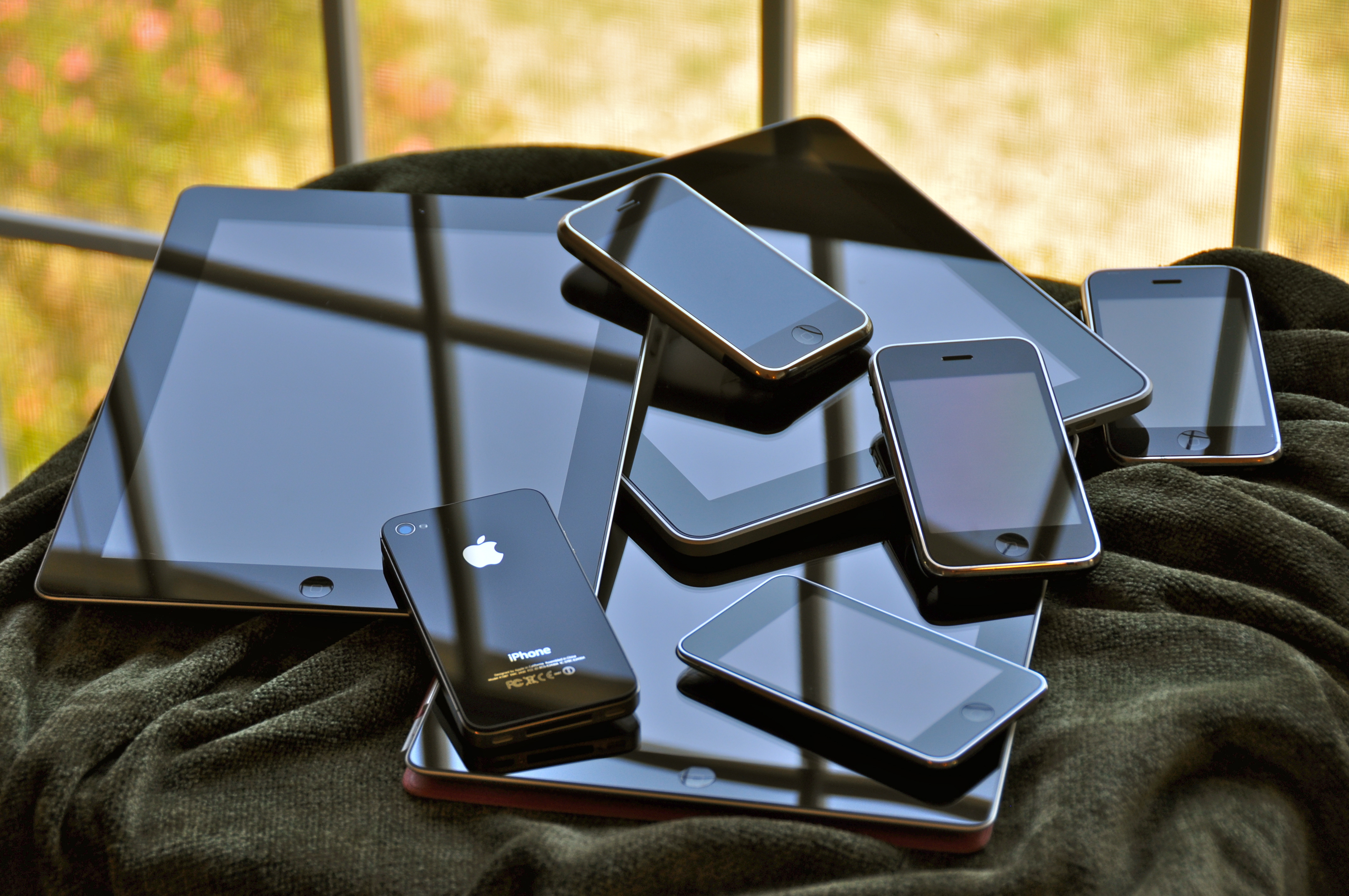The_iOS_family_pile_(2012)