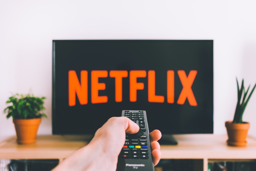 logo netflix su schermo